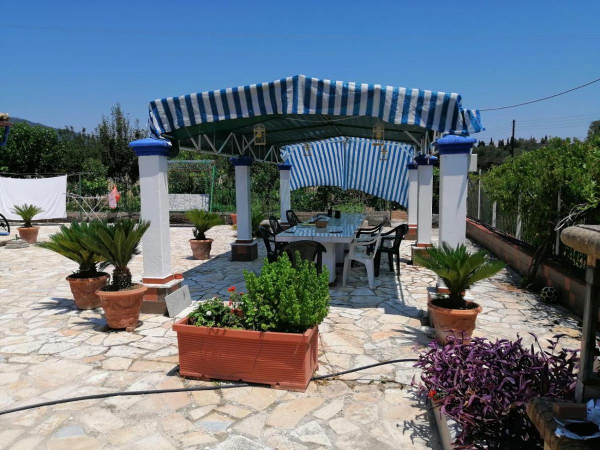 Villa Facen Gardeládes Extérieur photo